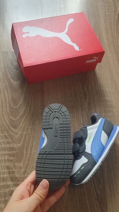 Pantofi sport noi - Puma mărimea 24 potriviți si pt fete, și pt băieți