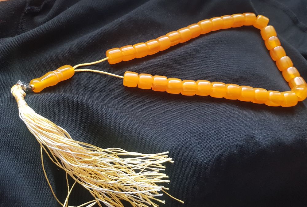 Продавам християнска броеница