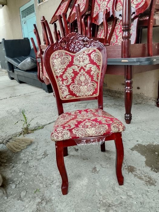 Стулья,столы, диван