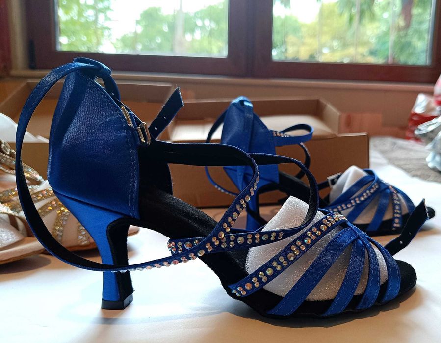 Професионални танцови обувки