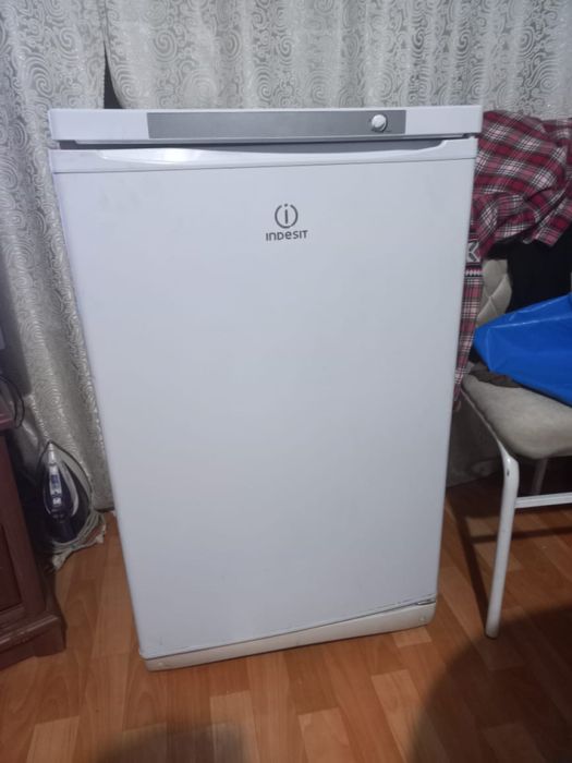 Продам морозильную камеру