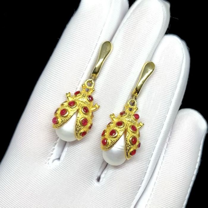 Оригинальные серьги с натуральным Жемчугом Барокко