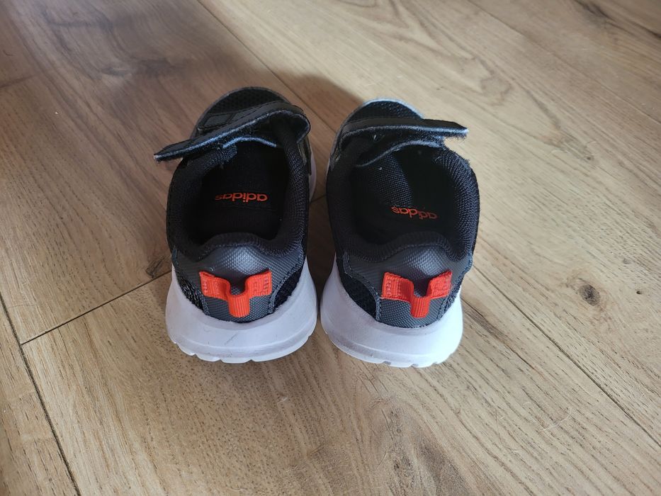 Бебешки/детски  маратонки Adidas/ Адидас  21 и 20 номер