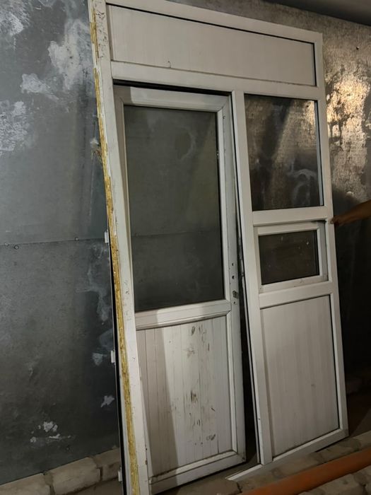 Дверь пластик для балкона