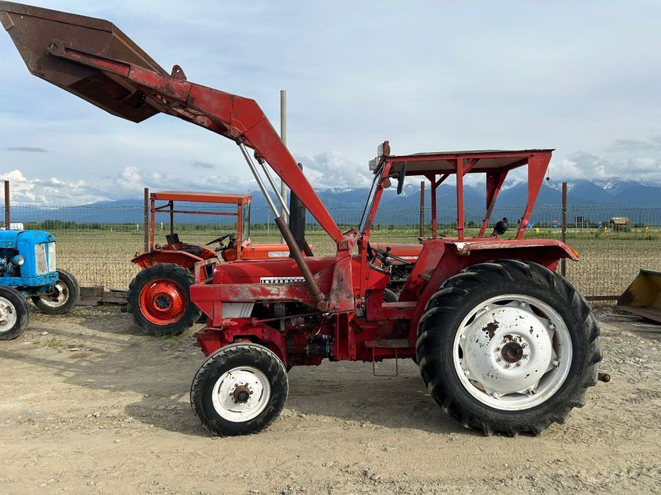 Tractor International cu in Incarcator