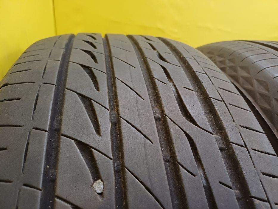 Шины 225/55 R16 Bridgestone пара.
