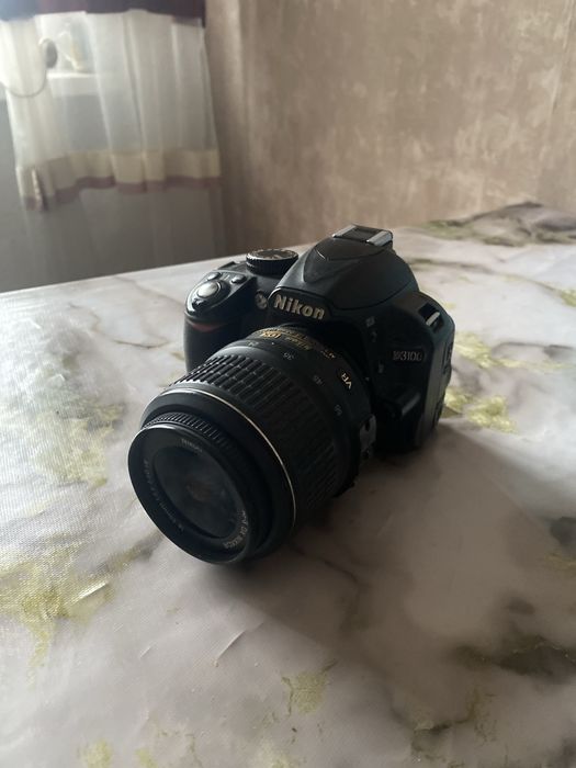 Фотоапарат Nikon D3000