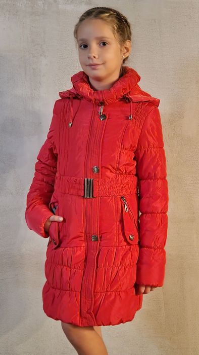 Продам куртку-пальто для девочки на рост 135-146