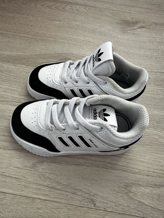 Маратонки Adidas