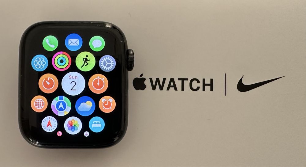iWatch seria 6, 44 mm, bateria 100%