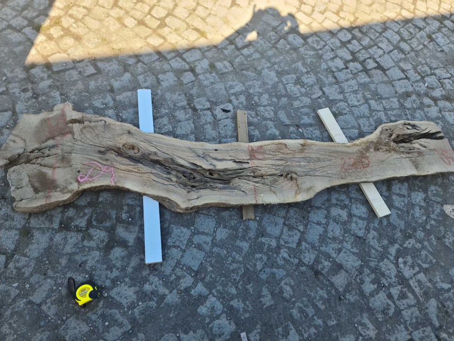 Сух дървен материал от маслина