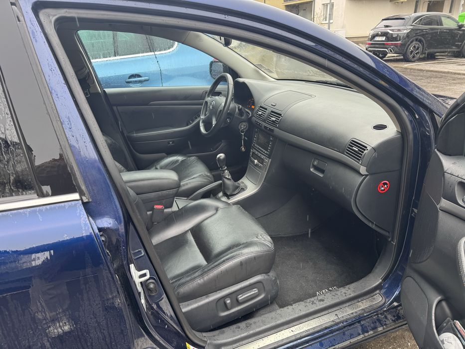 TOYOTA Avensis 0 — imagine 4