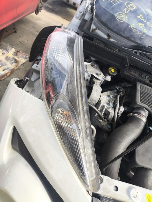 Фар/мигач за Nissan Juke