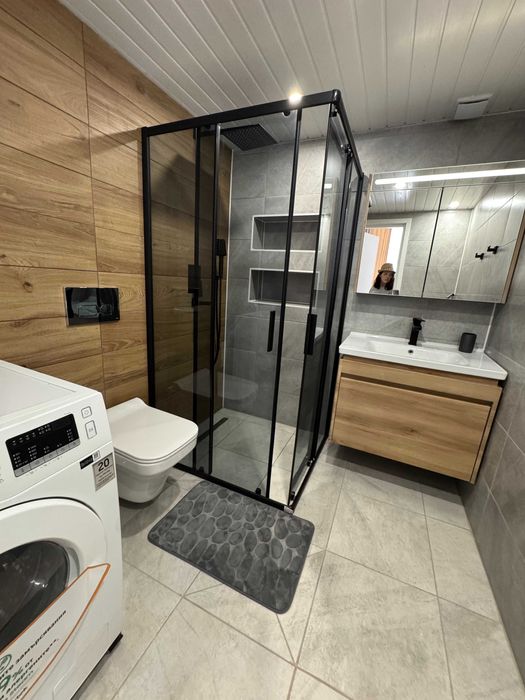 Дава се под наем Двустаен апартамент в Балчик - 40 кв.м за 350 € - Снимка #2