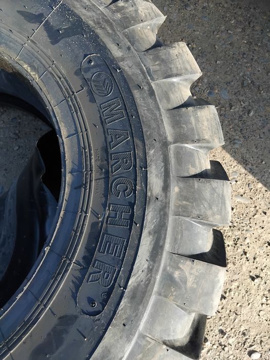 Пагрузчик. 1.8кубликга.17.5х25...28слой