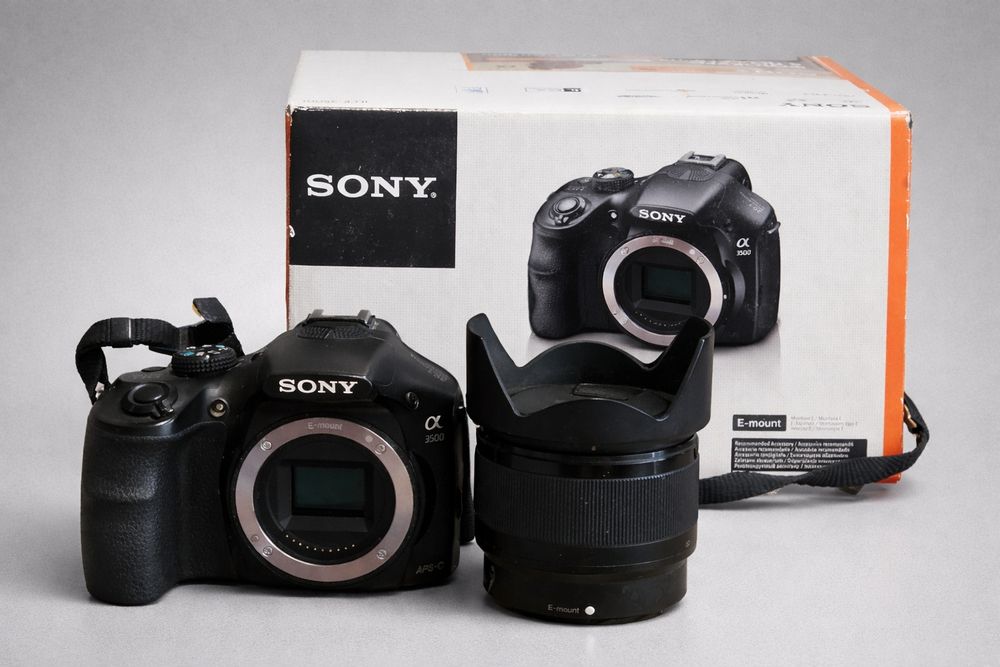 Продаю Sony  a3500