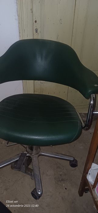 Scaun frizerie verde