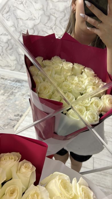 Продам букет белых метровых роз