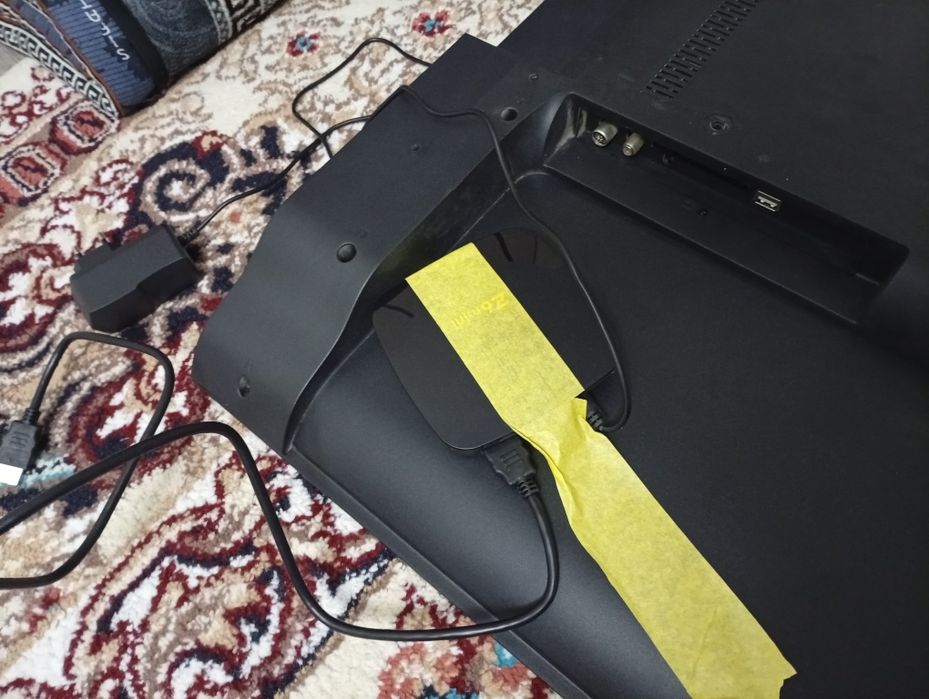 Телевизор Rosso 43