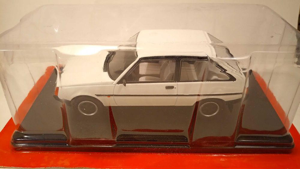 Игрушечный автомобиль ЗАЗ "Таврия" 1305 - Уличное кофе. масштаб 1:43.
