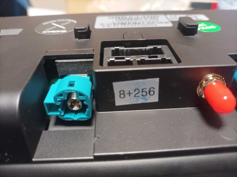 Продавам мултимедия с Андроид за БМВ 5 F10/F11 фейслифт.