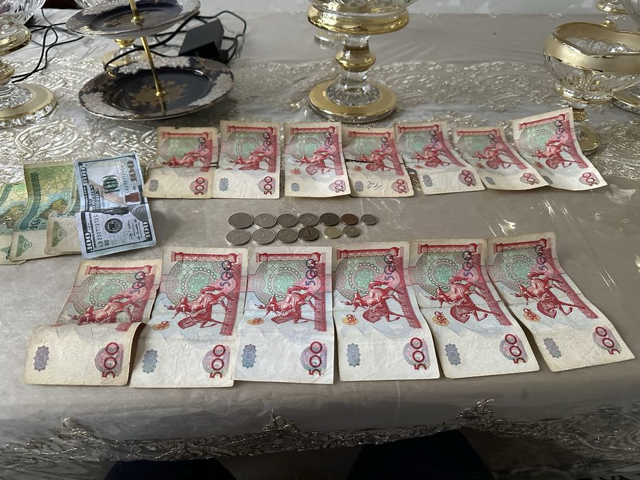 500 so'm va 200 so'm, Tangalar faqat sotiladi sotib olinmidi