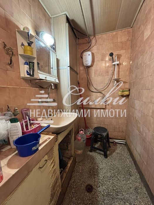 Тристаен ОБЗАВЕЕН апартамент - кв. Тракия