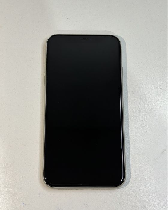 iPhone 11 128GB White | Хорошее состояние |