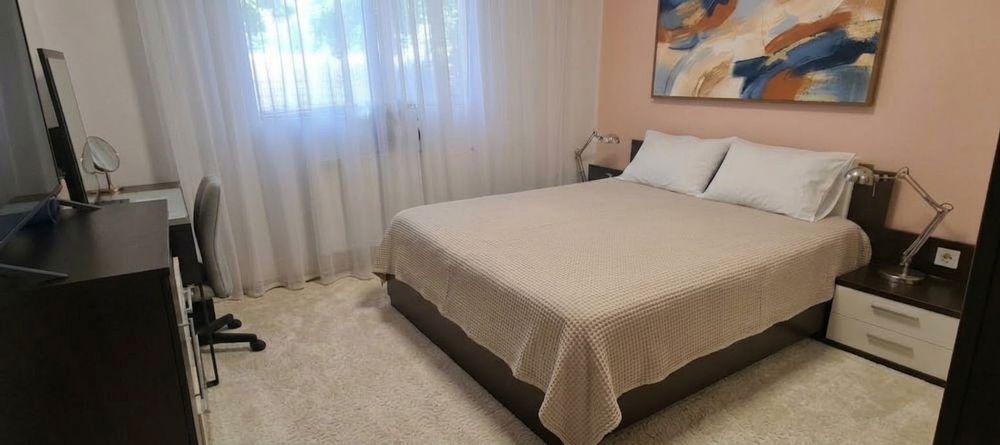 Apartament 3 camere decomandate, zona centrala