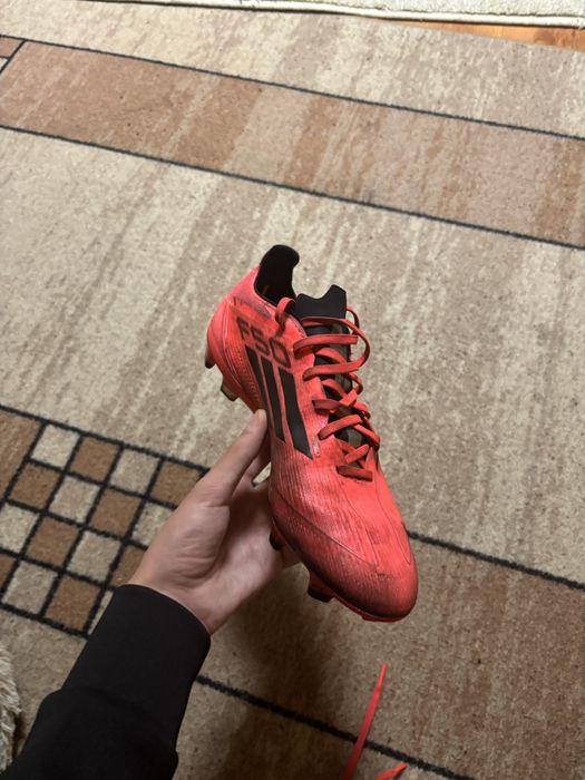 Бутонки F50 red pro