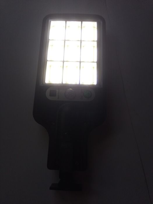 Сензорна дворна лампа, соларна