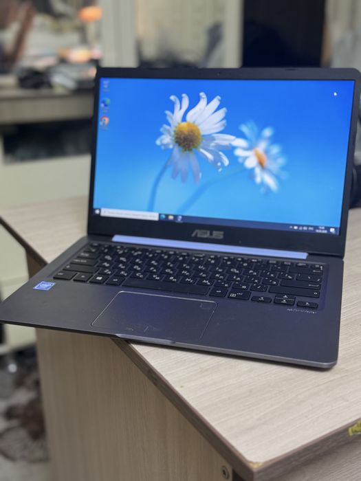 ASUS VivoBook E406MA Intel Celeron N4000