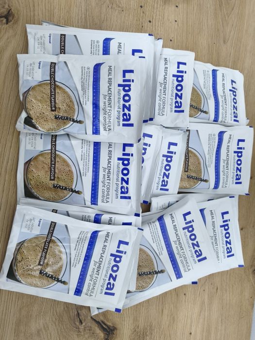 16 plicuri băutură Lipozal