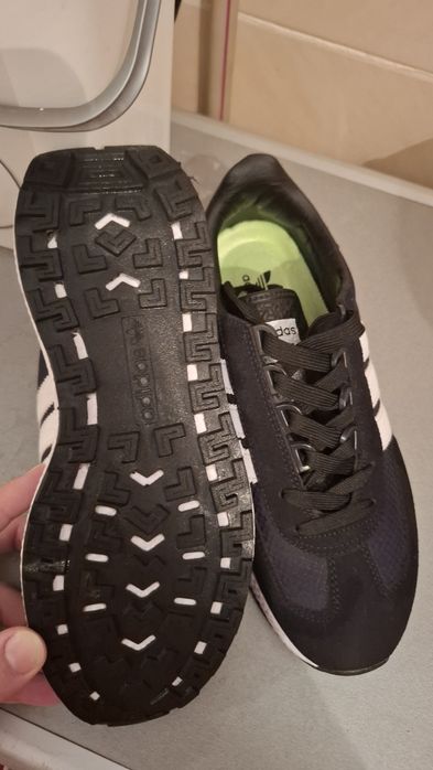 Кросовки Adidas новые