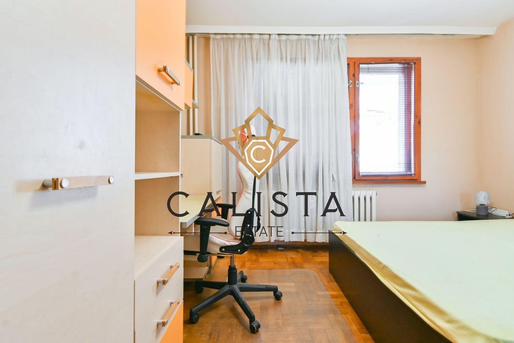 Продава се Тристаен апартамент в София, Красно село - 109 кв.м за 3634 €/кв.м - Снимка #8