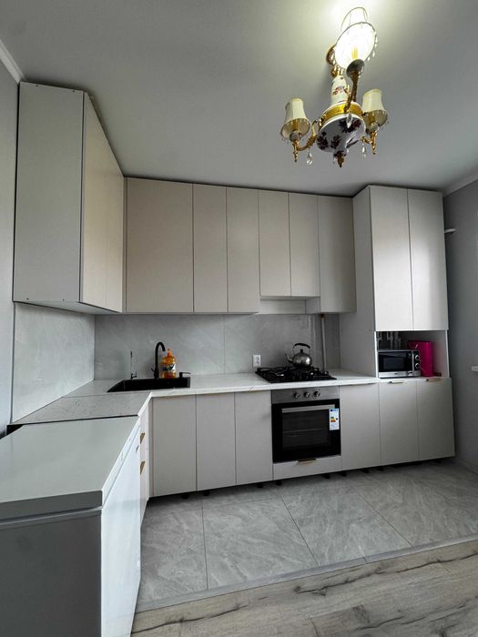 Продам 2х комн кв Батыс