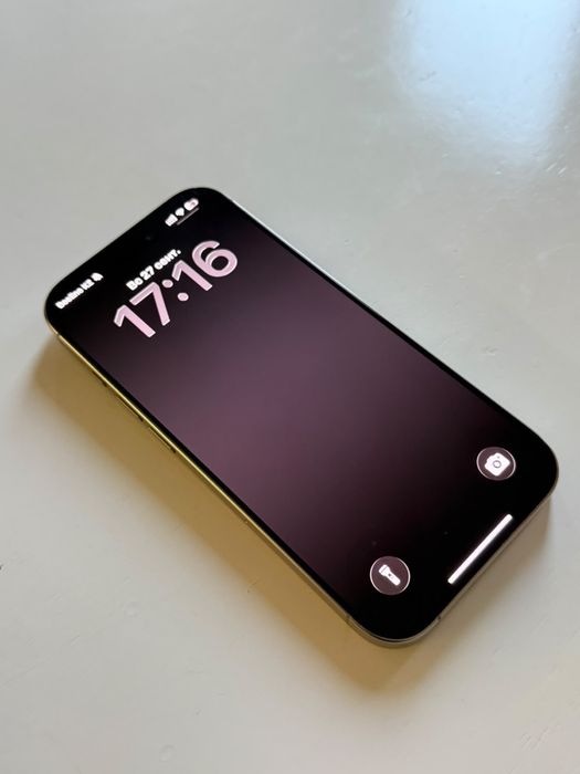 Продаю iPhone 16 pro 256Gb в идеальном состоянии