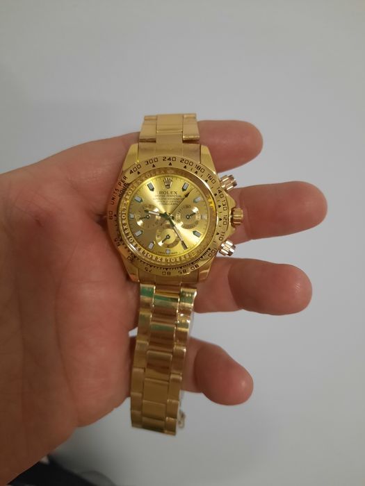 Se vinde ceas nou cu folie pe brățară,  nepurtat