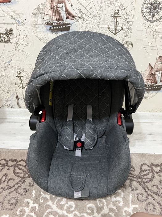 Продам автолюльку до года