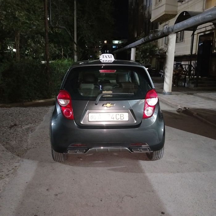 Spark sotiladi shevrolet