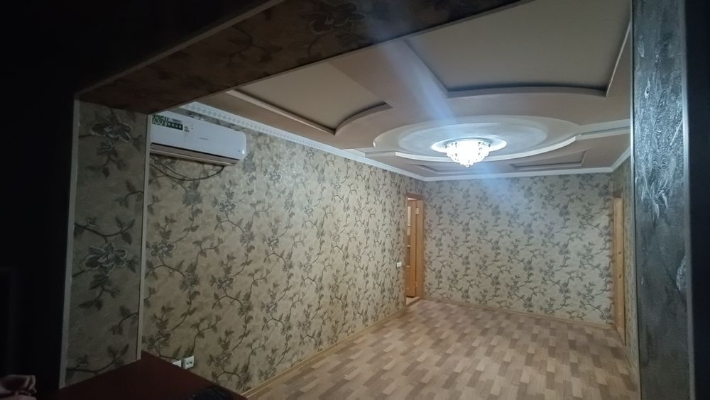 2 xonali kvartira sotiladi.