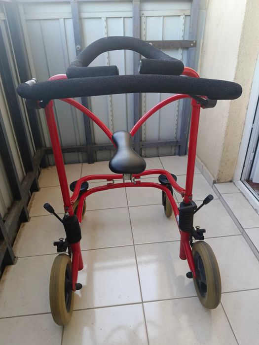 Ходунки - тренажёр Wolker. Для ДЦП.