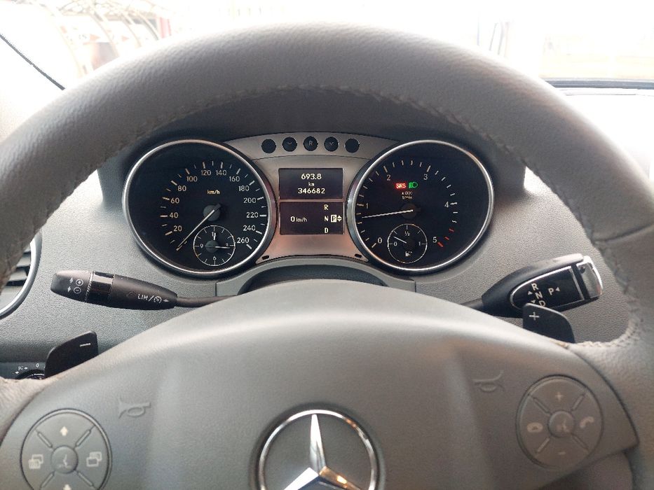Vând Mercedes Ml 350 cdi