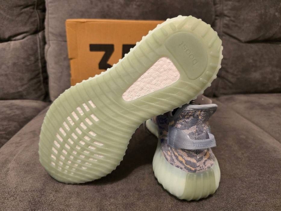 Adidas yezzi nr 40 int 25,5 cm preț 350 lei