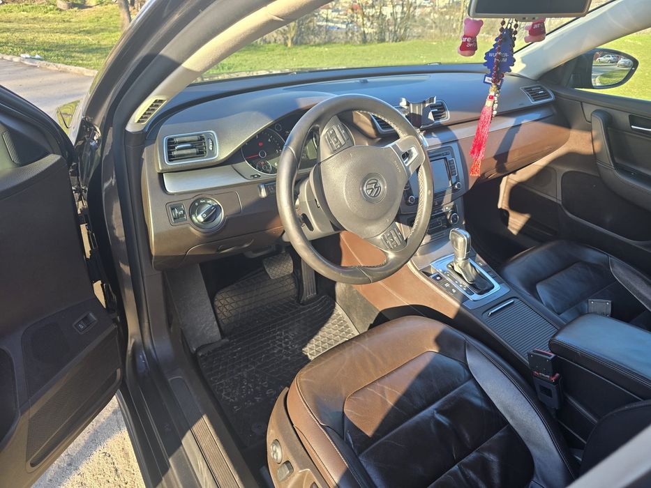 Vand sau schimb cu auto mai ieftin
