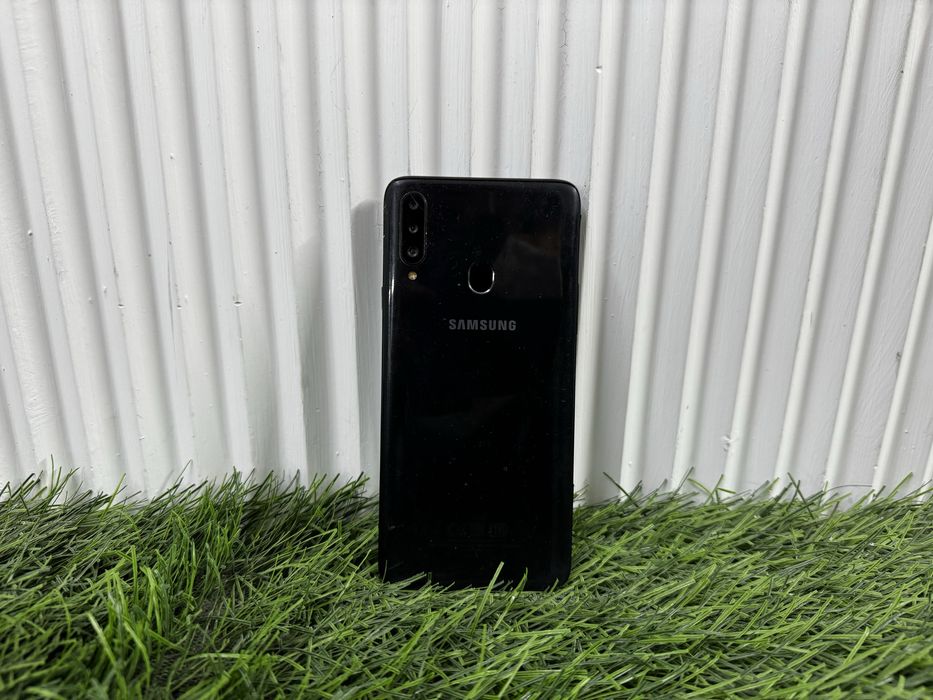 телефон Samsung A20s 32 gb