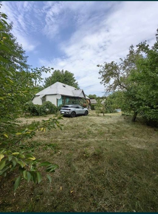 Casa cu teren generos