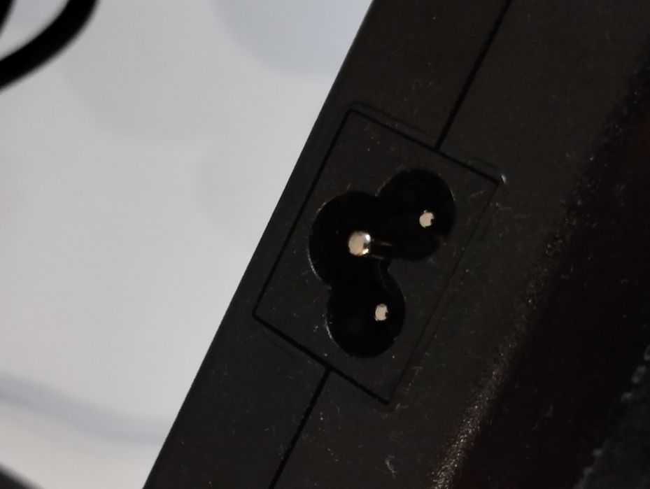 Încărcător laptop original dell 19.5v  , 9.23 A