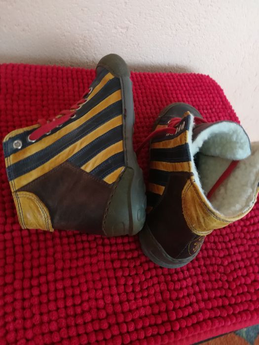 Ghete Carinii Italia nr 36 piele dama