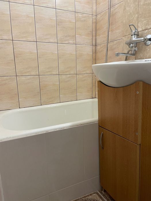 De Vânzare Apartament cu 3 camere, în Reghin, str. Pomilor
